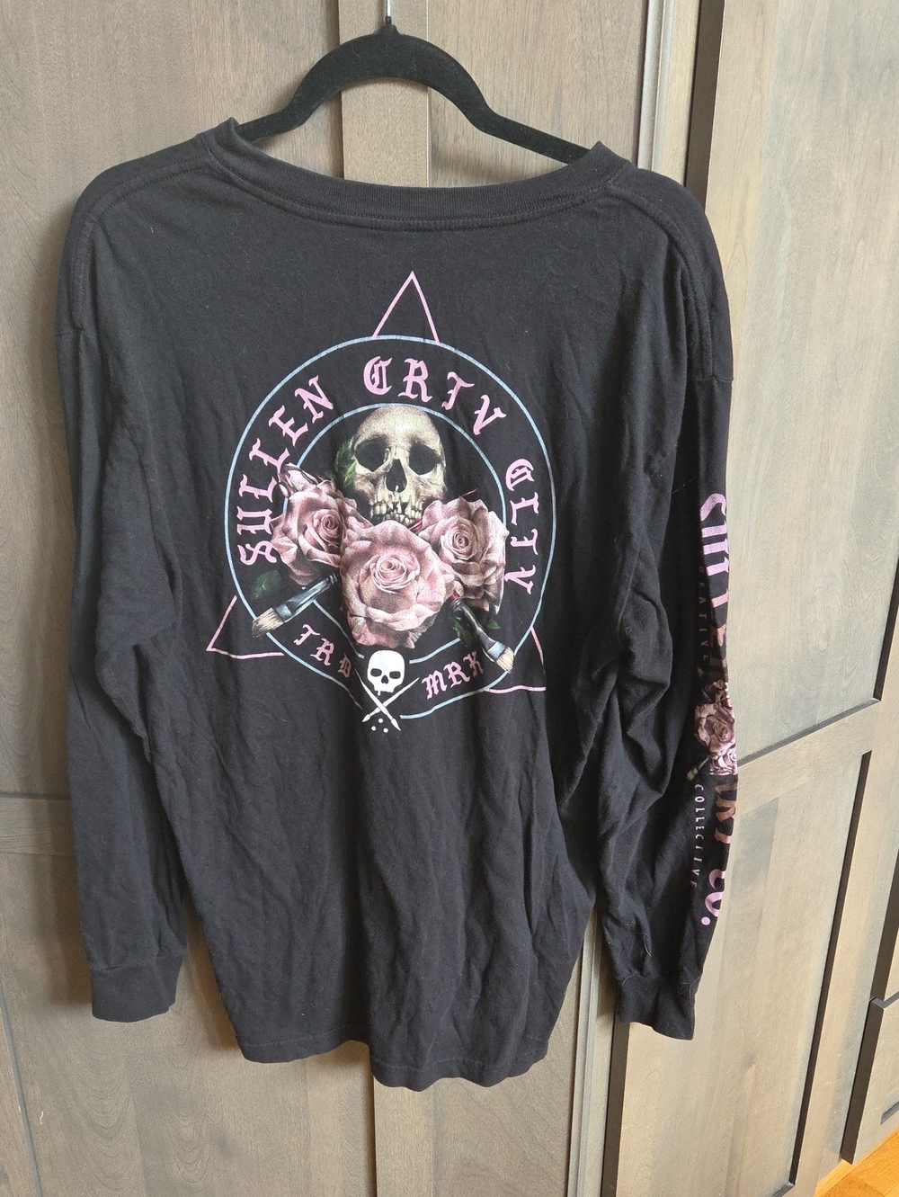 Sullen Black Long-Sleeve Skull & Pink Rose Graphic Tee
